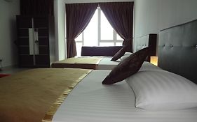 F&L Homestay At Decentrum Kajang - Bangi